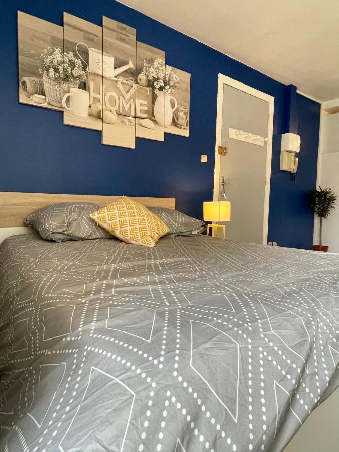 Appartement Entier Moissac Centre 30 M2 Calme Avec Cour Interieure Pour Velos A 50M Du Marche De Moissac Ngoại thất bức ảnh