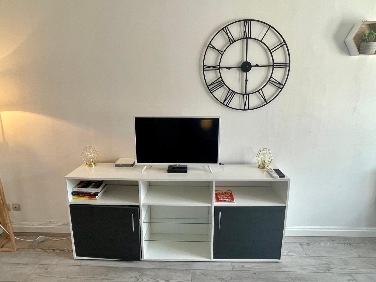 Appartement Entier Moissac Centre 30 M2 Calme Avec Cour Interieure Pour Velos A 50M Du Marche De Moissac Ngoại thất bức ảnh