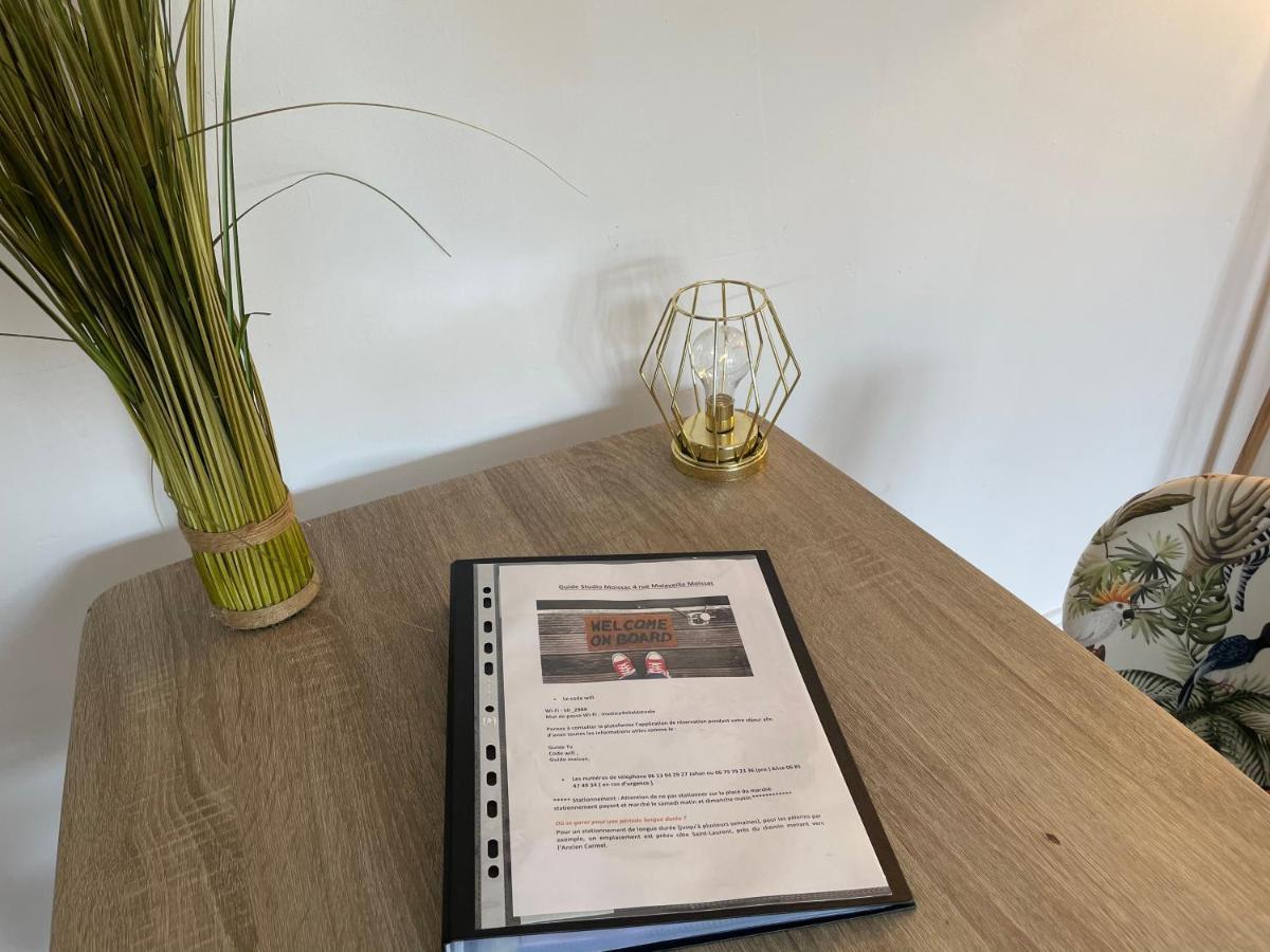 Appartement Entier Moissac Centre 30 M2 Calme Avec Cour Interieure Pour Velos A 50M Du Marche De Moissac Ngoại thất bức ảnh